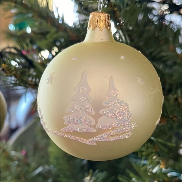 Vintage Christmas Street Glass Ornaments - Picture 7 of 10